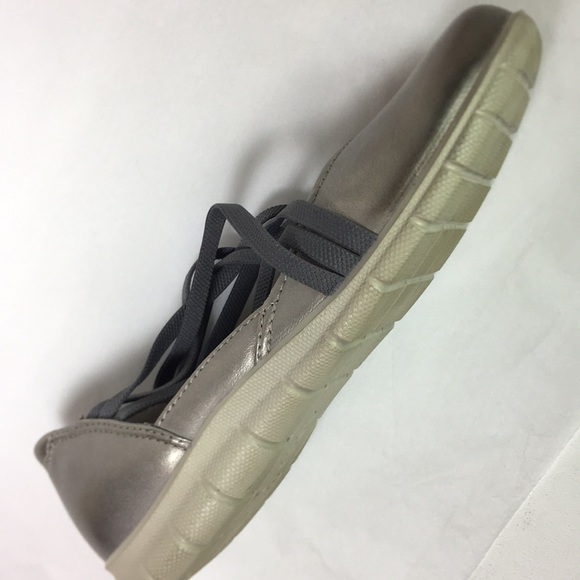 Ecco pewter casual  flats  gently worn - Picture 2 of 8
